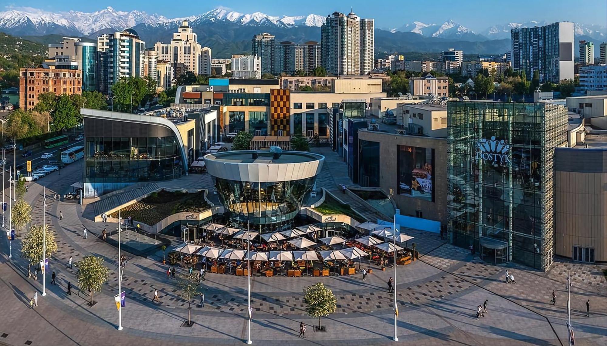 Nadezhda Apartments In Touristic Area, On The Dostyk Avenue 89 Almaty Exterior photo